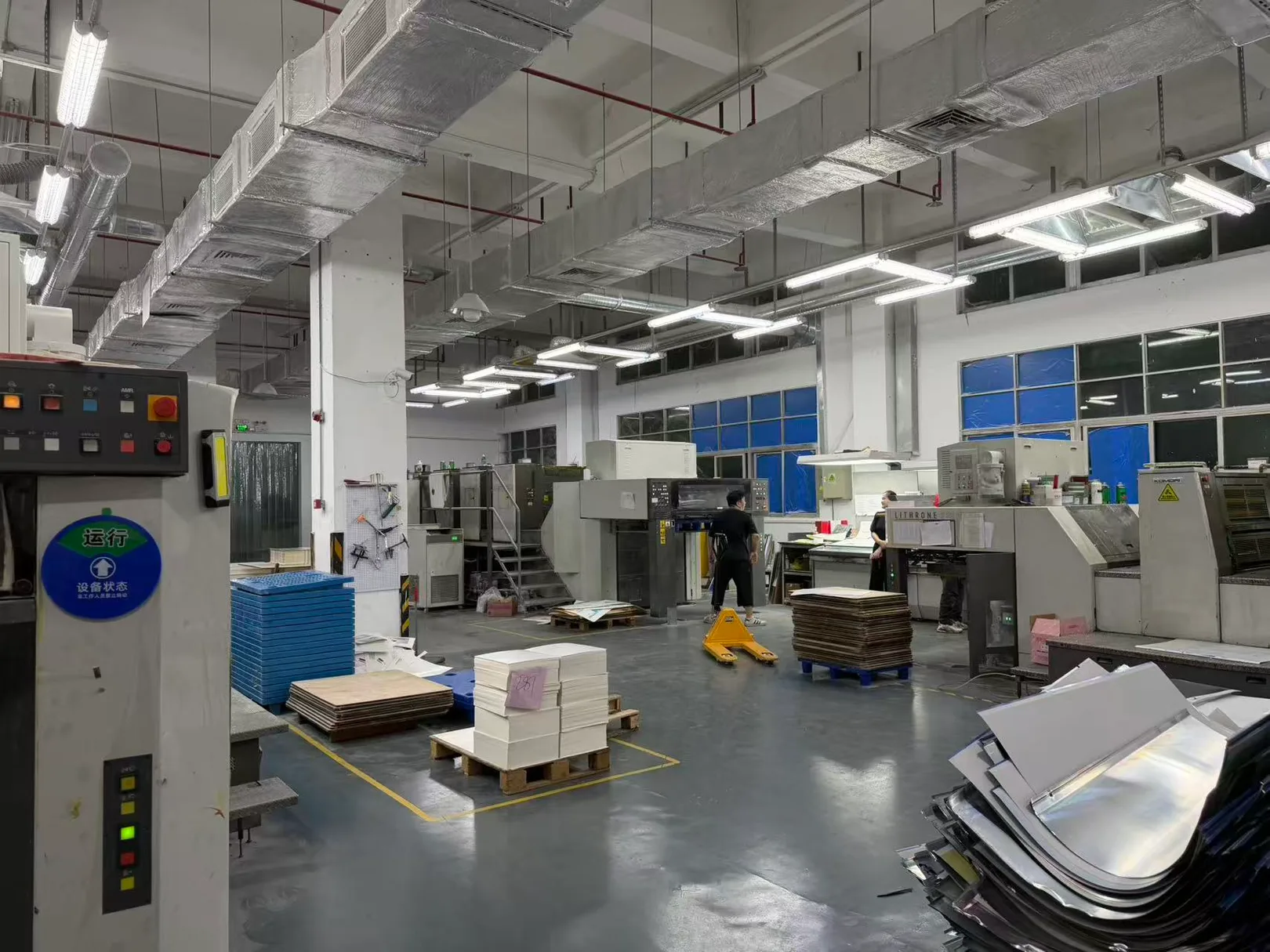 Offset printing room with Heidelberg and Lithrone presses at Shenzhen factory